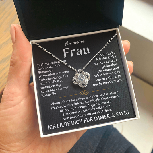Geschenk für Frau – Halskette „Außerhalb meiner Kontrolle“ – Schwarz